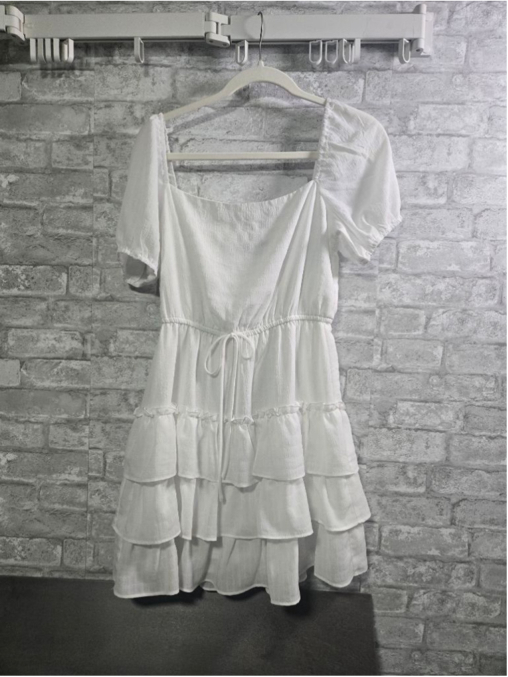 City Triangles White Square Neck Tiered Mini Dress M